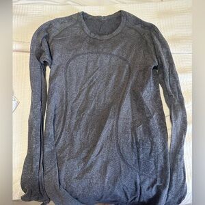 Lulu Swiftly Tech Rose Gray Long Sleeve Top